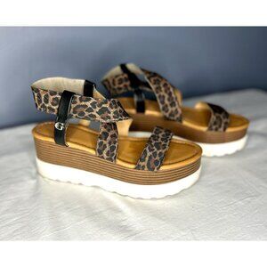 Guess Shoes Womens Size 8 Leopard Platform Sandals Berty Wedge Strappy Flatform